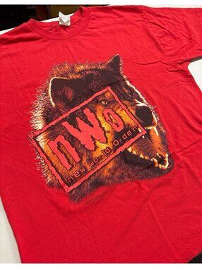 Vintage 1998 WCW nWo New World Order Wolf T-Shirt XL Red Wrestling Graphic Tee